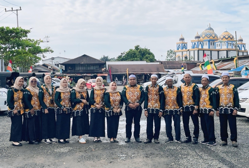 Pemerintah Desa Simpang Tiga Sertai Pawai Taaruf, Meriahkan MTQ XLVIII Kabupaten Banjar